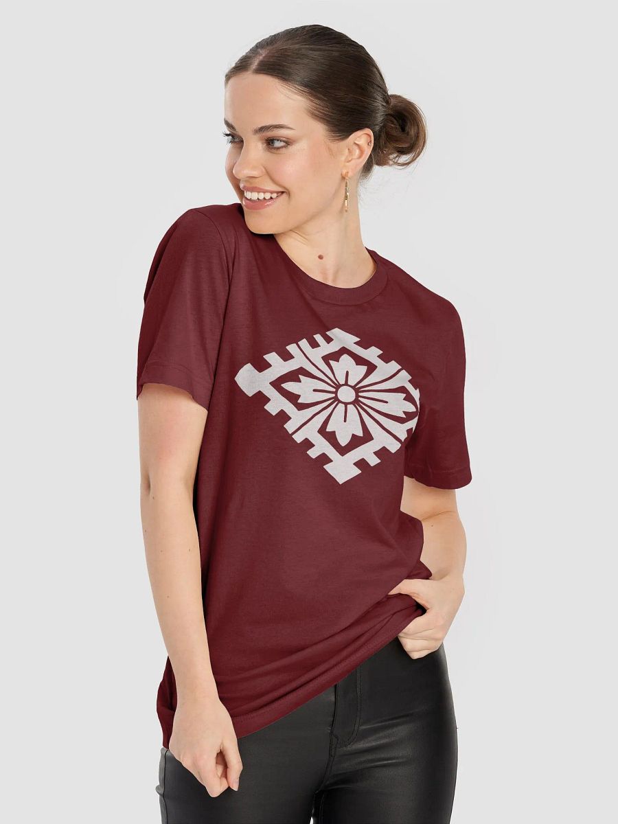 Ouchi Clan Crest T-Shirt – Symbol of Prestige & Cultural Refinement product image (3)
