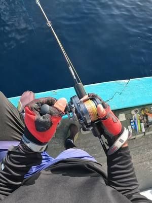 Huli siya! Ang saya!#fishingvilla #fishing #villain #lures #fyp #hayabusa