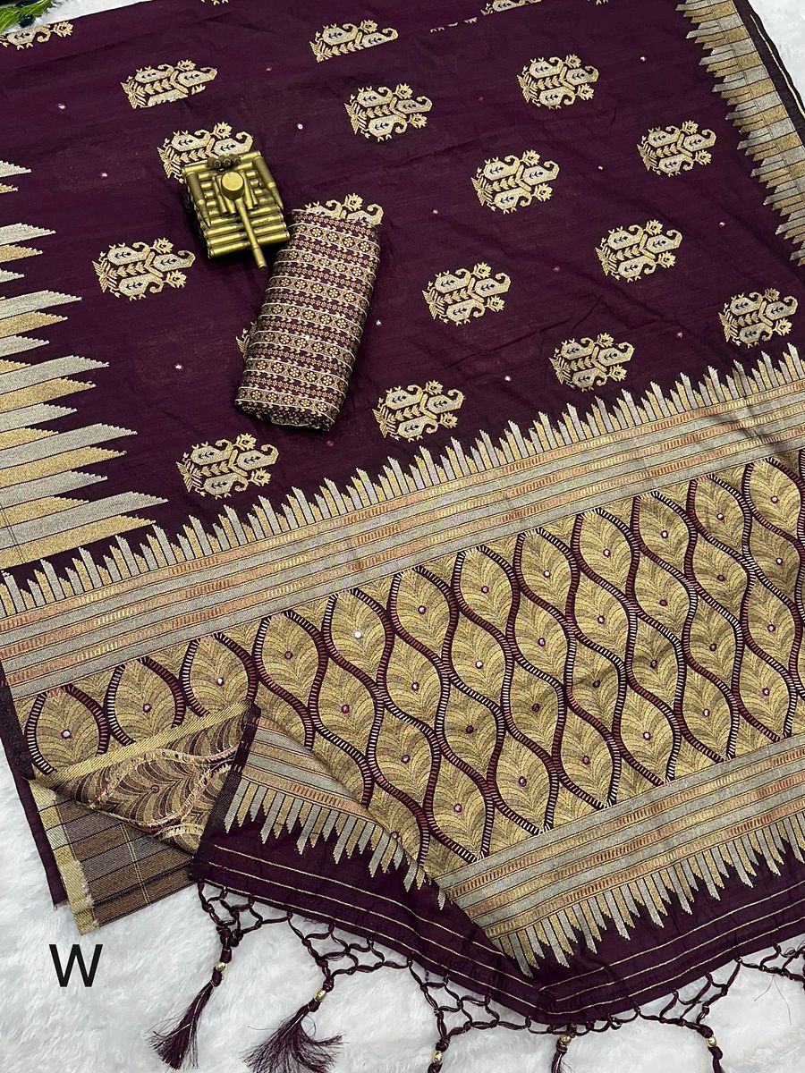 festive beauty with Richness of jacquard and Minakari weaving blouse product image (7)