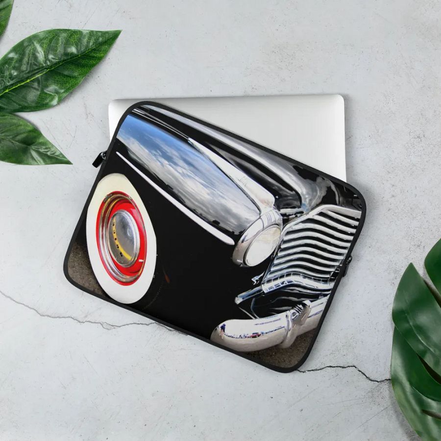 Classic on a Hot Summer Day Laptop Sleeve product image (3)