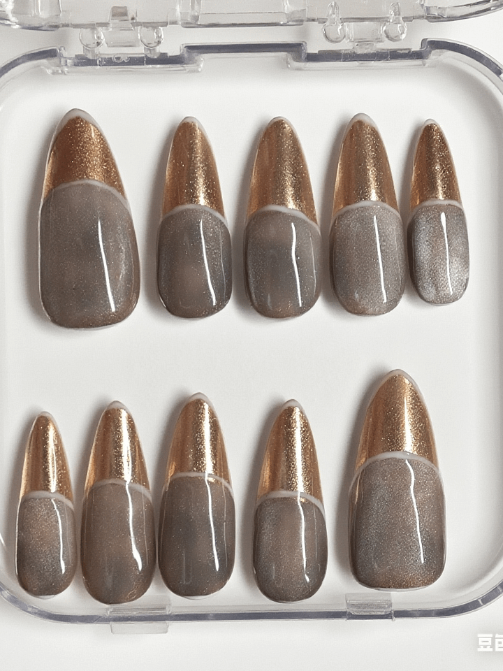 Magnetic Luxe product image (2)