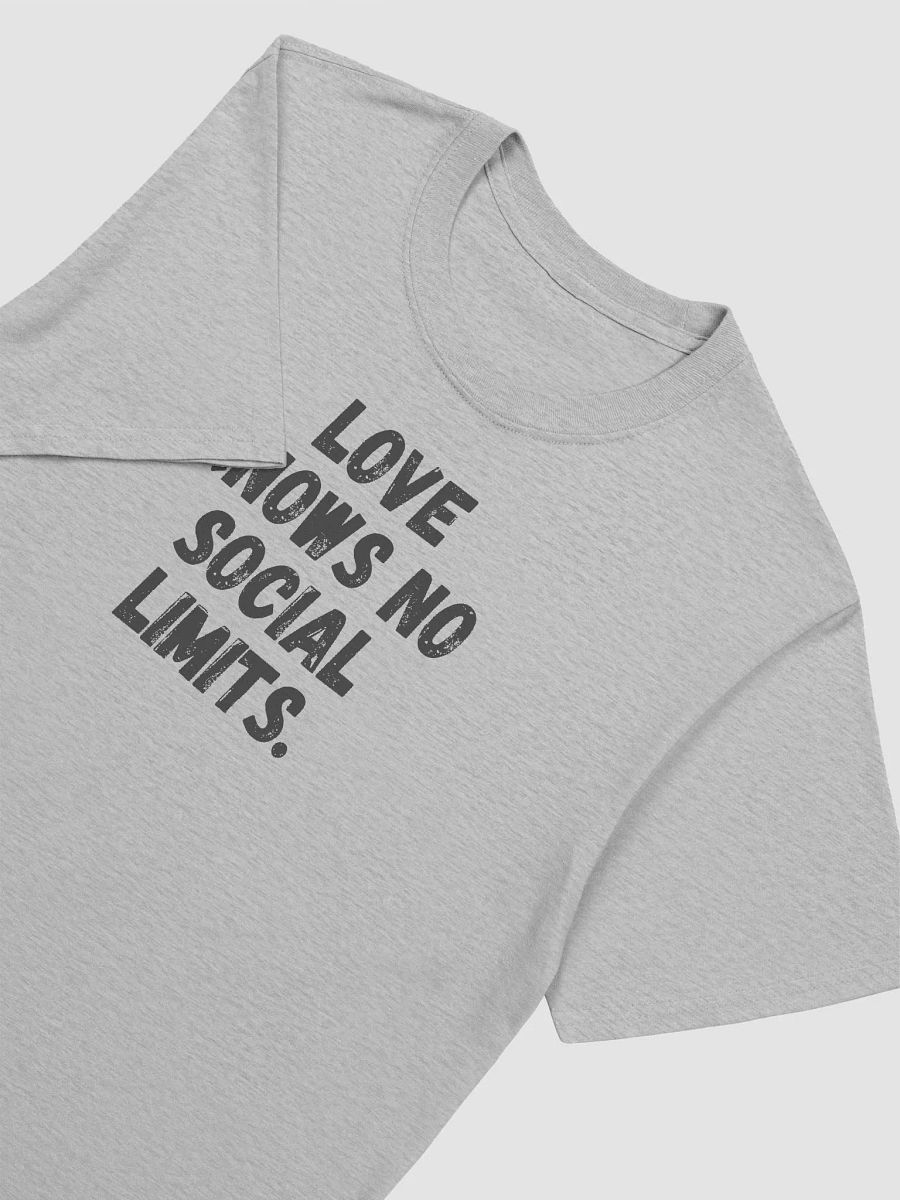 Love knows no social limits. product image (6)