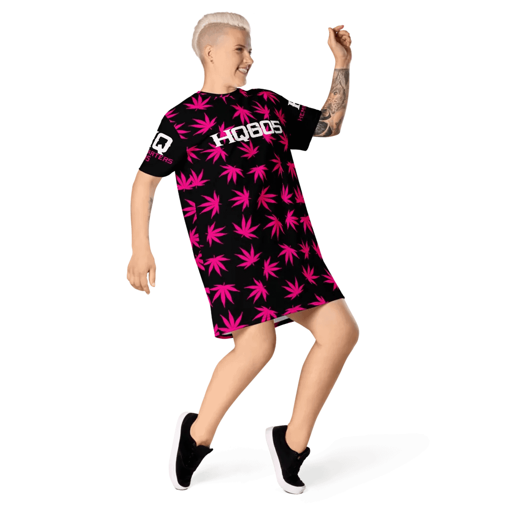 HempQuarters Pink Marijuana Night Shirt product image (4)