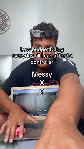 This is amazing! 🙌🏻🤯 @su_the_dj #djlife #dj #djequipment
