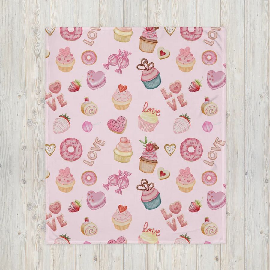 Valentine's Day Sweets and Cupcakes product image (16)