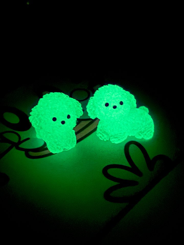 Wuffle Desk Friend (Glow in the Dark!) product image (2)