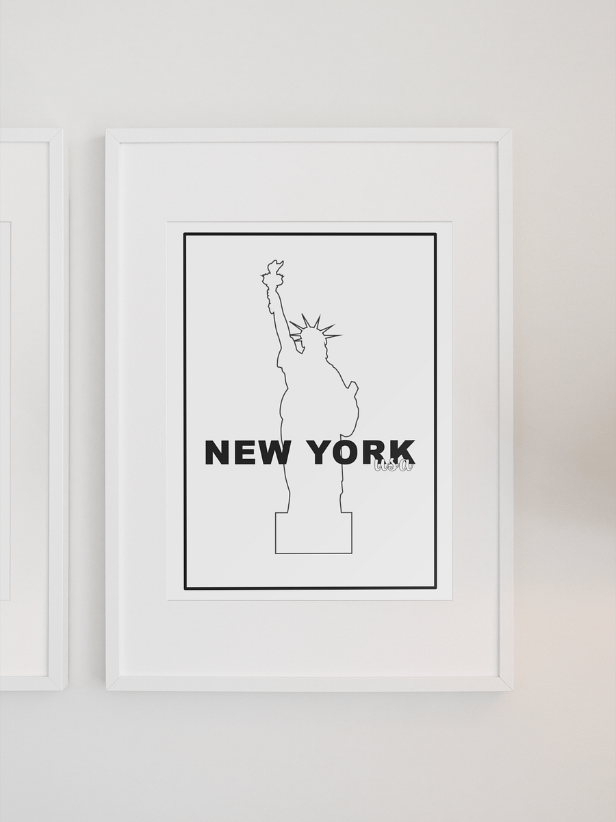 Minimalist Statue of Liberty Line Drawing, Elegant New York USA Wall Art, Simple Iconic Landmark Illustration, Modern Home Decor Print product image (1)