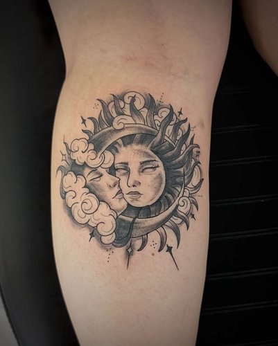 suN/mOoN

thanks @kyriaky_xx_ 🙏🏻🫶🏻

#sunmoontattoo #suntattoo #moontattoo #tattoo #ink #tattoodesign #tattooart #tattoolife #...