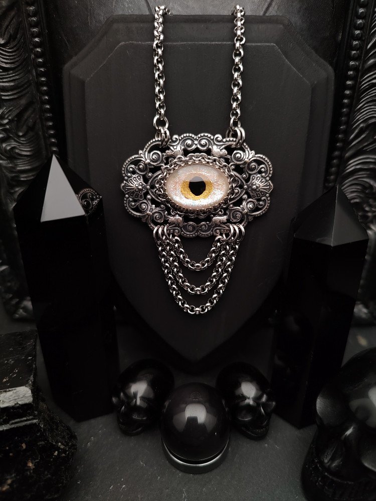 Eye Painted Amulet - MoonLace product image (1)