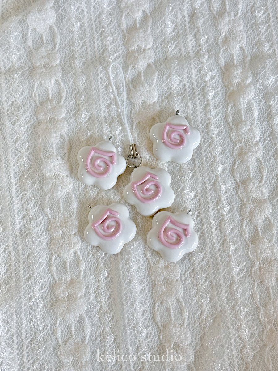 nekomaki • clay charm product image (3)
