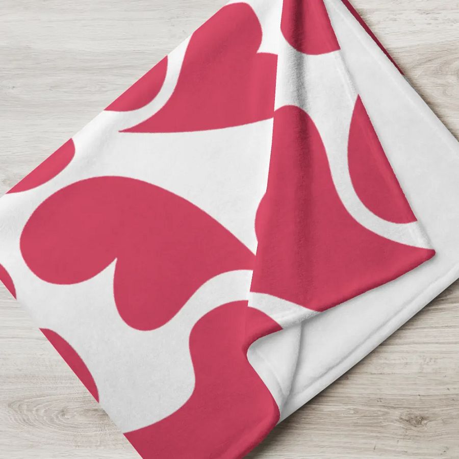 Nestled Hearts Throw Blanket product image (17)