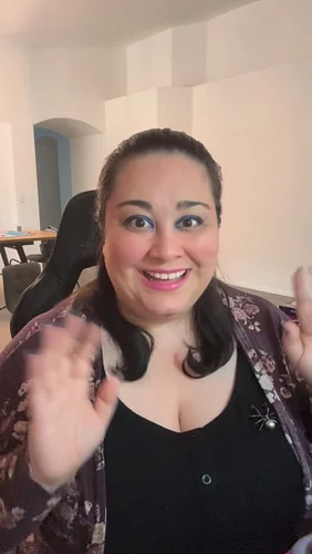 Friday night league, get ready with me! But girlypop edition! 🥰✨💖 

#lorcanamuses #teammuses #lorcana #tcg #tcgcommunity #pod...