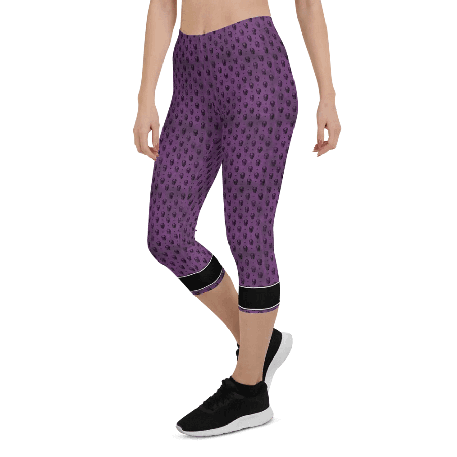 Midnight Majesty Capri Leggings product image (6)
