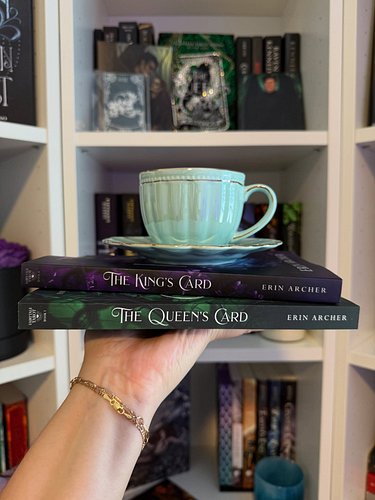🖤 WRITING UPDATE🖤 
•
Hello friends! I thought I would pop in and do a writer’s update! The King’s Card launch was beyond my e...