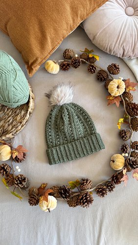 Say MBH to make a Mirabilis Puff Stitch Hat with me! 

Now available to view free on the blog or as a pdf in store, whichever...