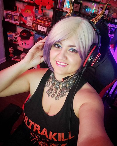 I crave a bit of Space Marine action tonight OwO Join me for a short stream with plenty of poorly aimed pew pewing, goofy hum...