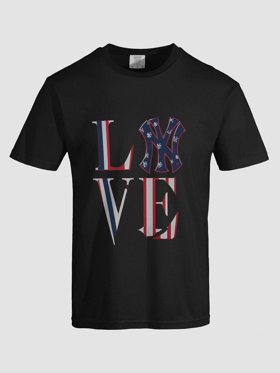 Patriotic Love Graphic Tee product image (92)