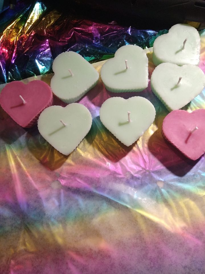 Heart-Shaped Floating Candles product image (1)