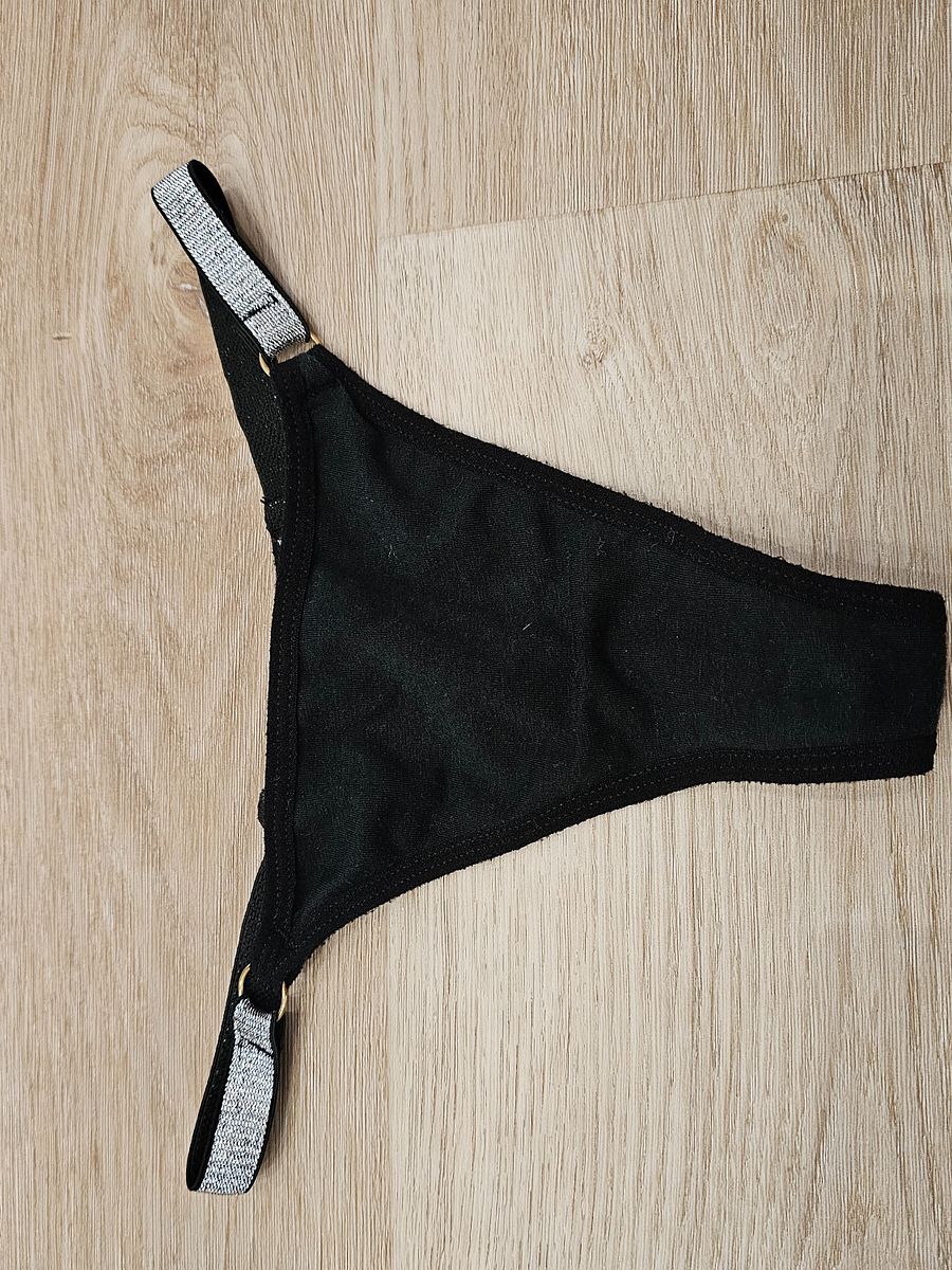 Six product image (1)