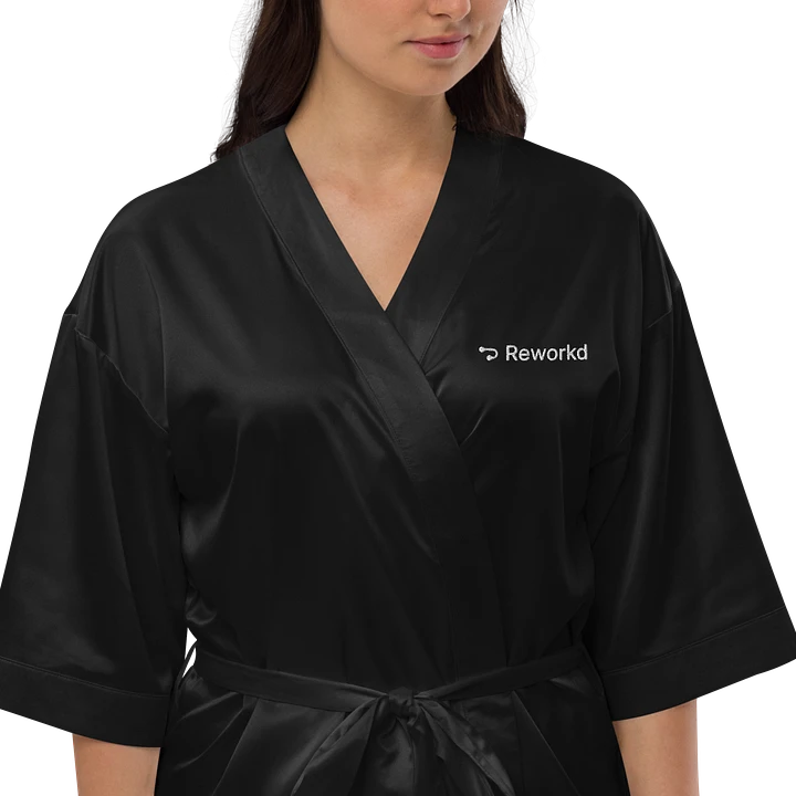 DeRobd (Satin Robe) product image (1)