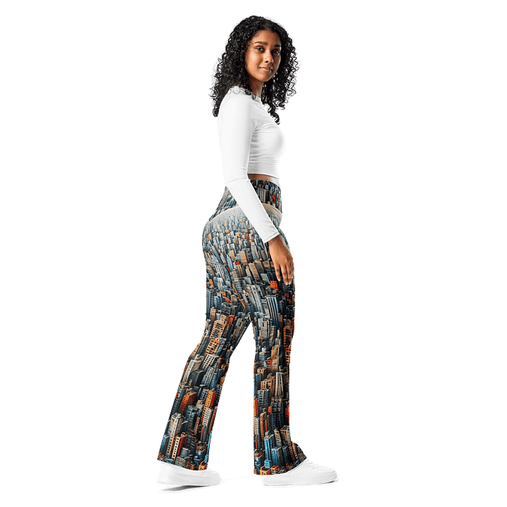 Sway & Stride Flare Leggings product image (2)