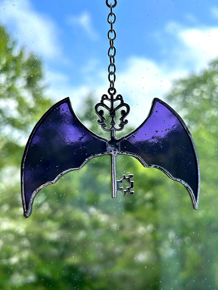 Flying Key Stained Glass Suncatcher (Dragon) product image (2)