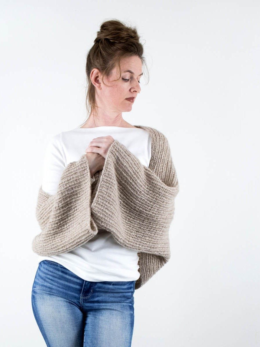 Oversized Crop Shrug Sweater - Foggy Moonlight product image (3)