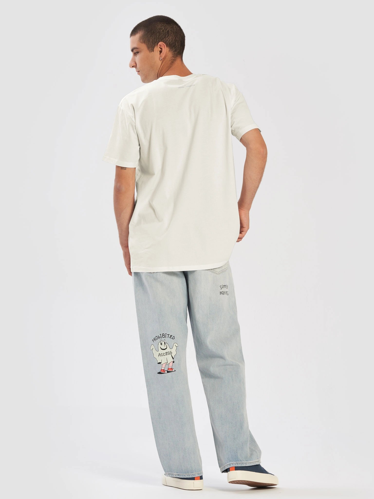 The Ghost, Man, and Dog product image (7)