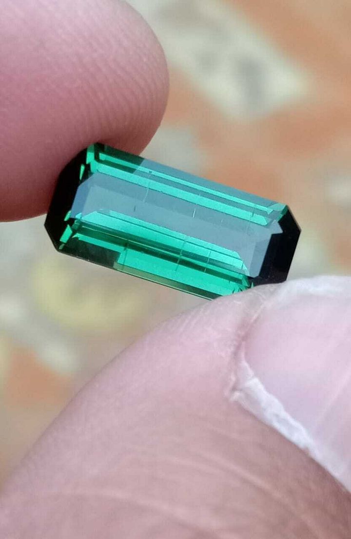 AFGHANI TOURMALINE LOOSE GEMSTONE EMERALD CUT GREEN COLOR STONE, 4.70 CARAT product image (2)