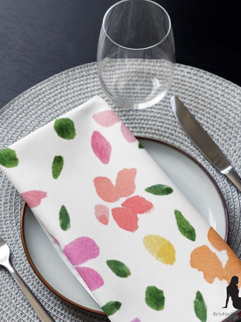 Spring Flowers on White Cloth Napkin Set of 4 product image (4)