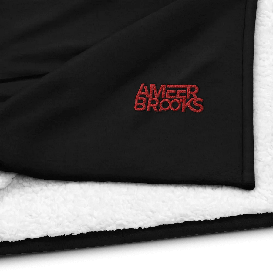 MAIN LOGO SHERPA BLANKET product image (4)