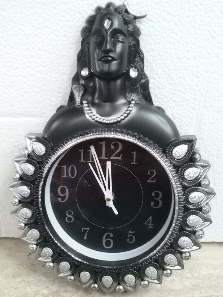AaDHI YOGI WALL CLOCK product image (1)