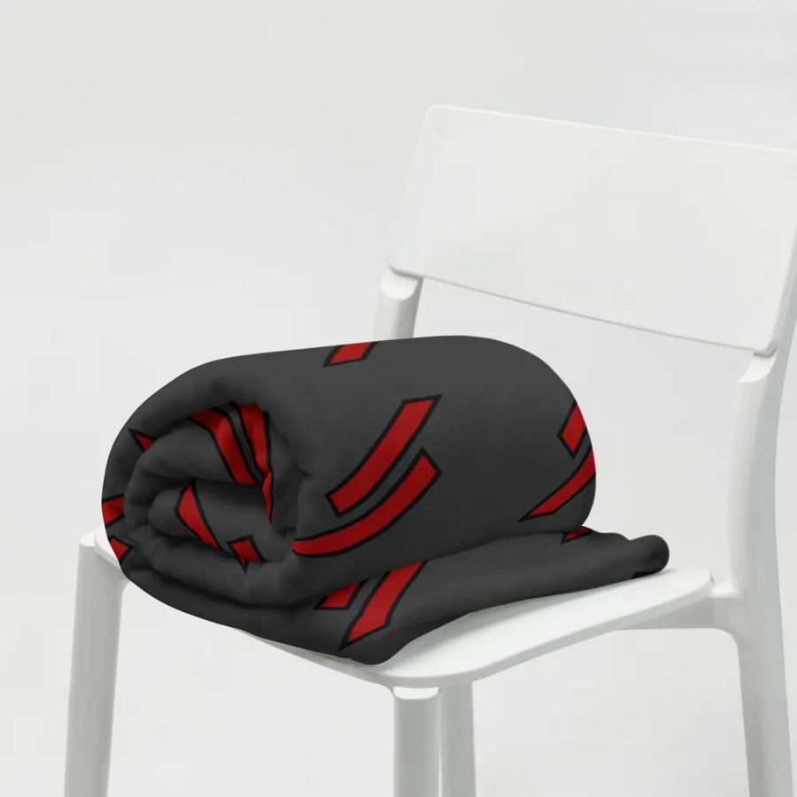 CRIMSON BLANKIE product image (7)