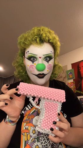 just a clown that made a pink kandi pew pew 💕💕💕 #kandi #clown #plur #kandipewpew