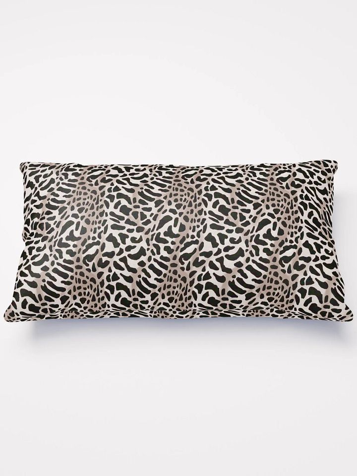 Cafe Giraffe Pillow product image (1)