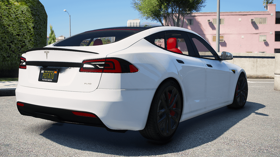 Model S Plaid product image (2)