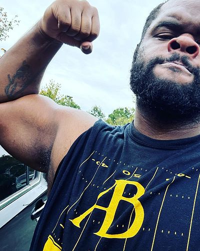 IT’S WORKOUT WEDNESDAY 💪🏾

Got a GREAT 90 min Superset workout in today with 20 mins of cardio. Loved every second of it!

Di...