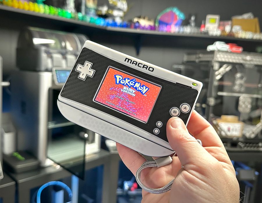 MacroSOS Console - BW - Carbon product image (1)