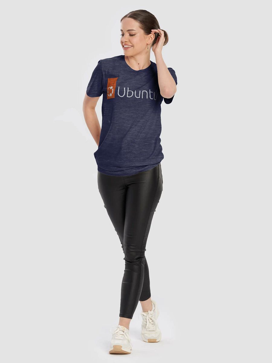 T-Shirt with Ubuntu Logo product image (4)