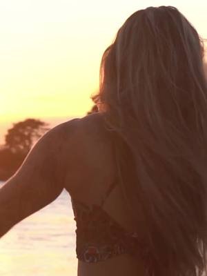 She’s not waiting her turn. She’s already in motion. Legacy in Motion…this is what it looks like to move with purpose. #dayinmylife #dayinmifeasanathlete #beachworkout #coastalaesthetic #teenworkoutvlog 