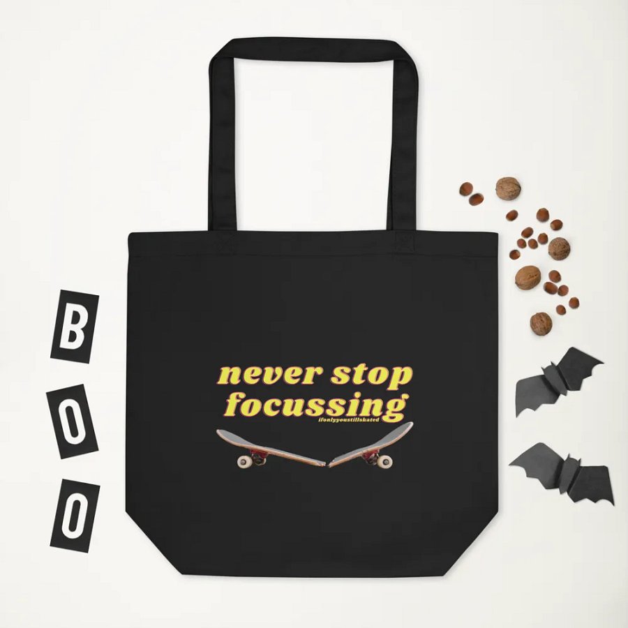 Focussed Tote product image (7)