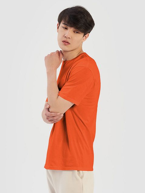 Photo showing Gildan Unisex Softstyle T-Shirt