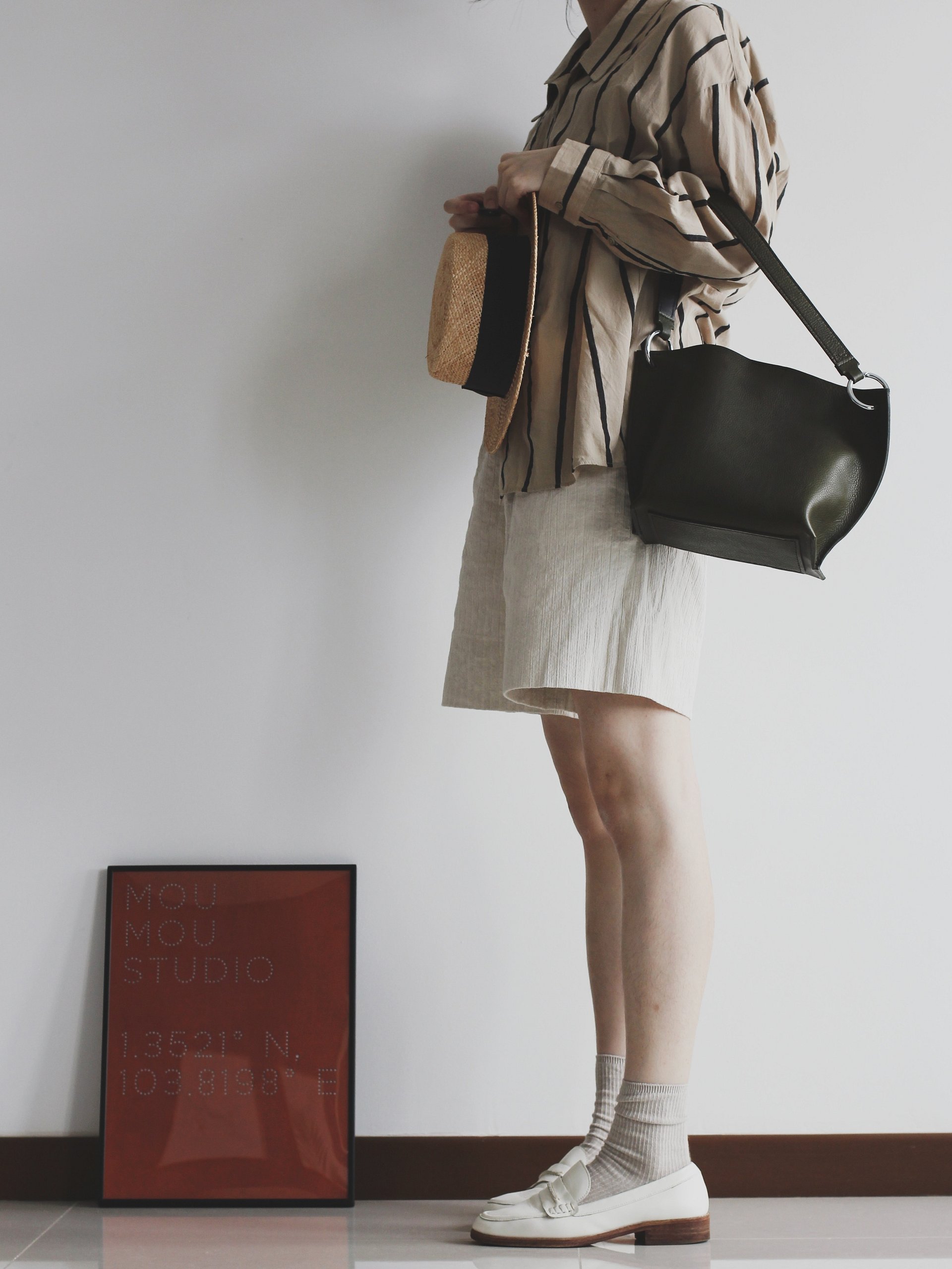 Vegetable Tanned Leather Shoulder Bag product image (10)