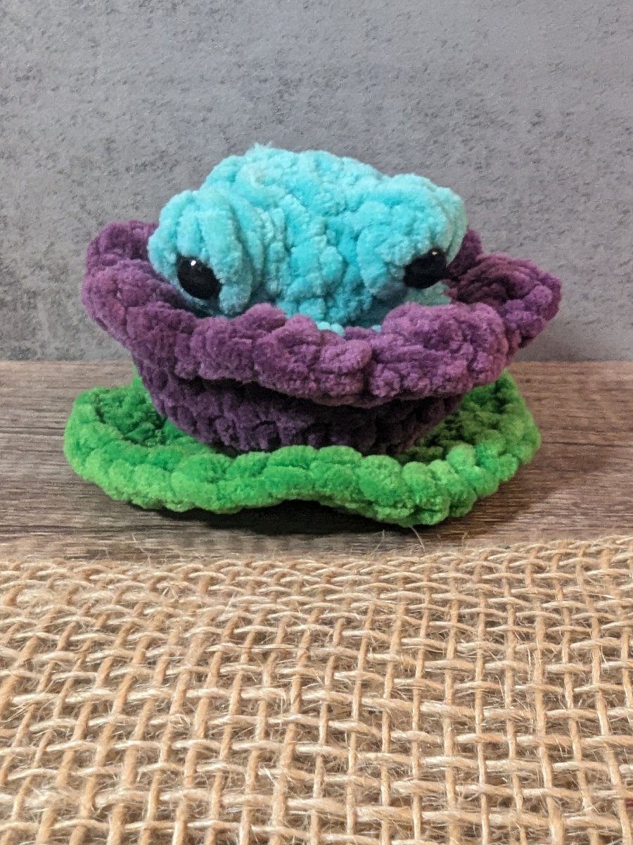Lily Pop Frog - Dark Purple Flower product image (2)