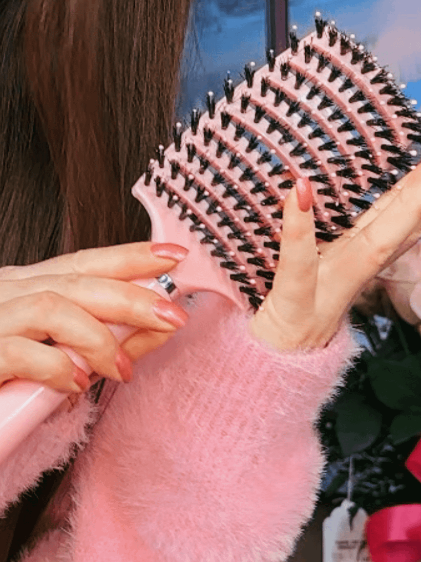 Detangling Hairbrush for Wet & Dry Hair Pink product image (3)