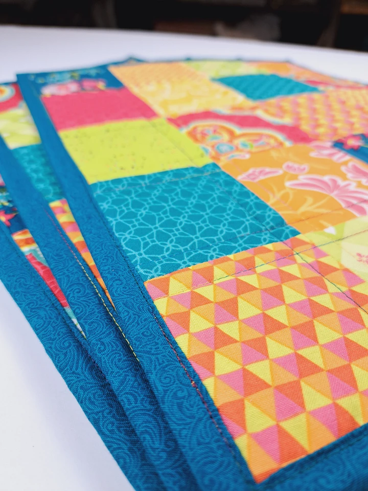 Colours of Summer Quilted Placemats product image (2)