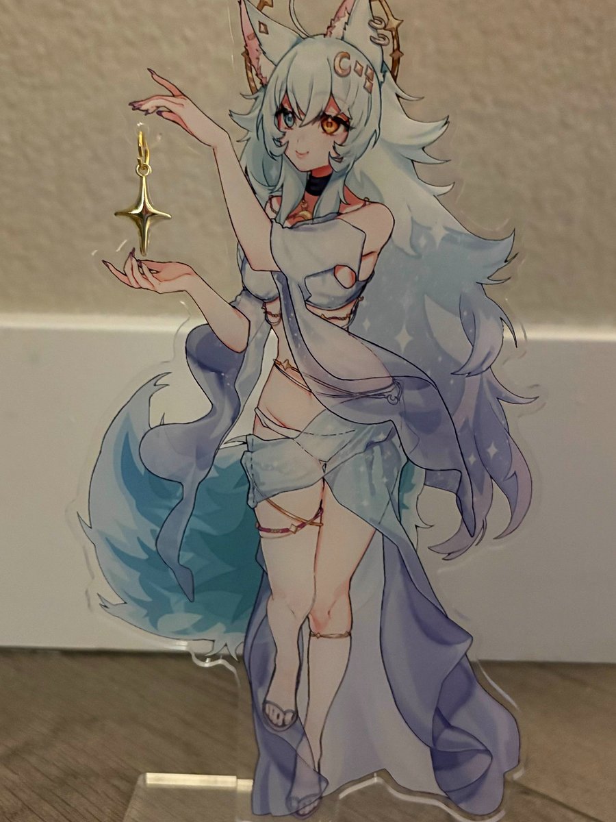Fera Standee product image (2)