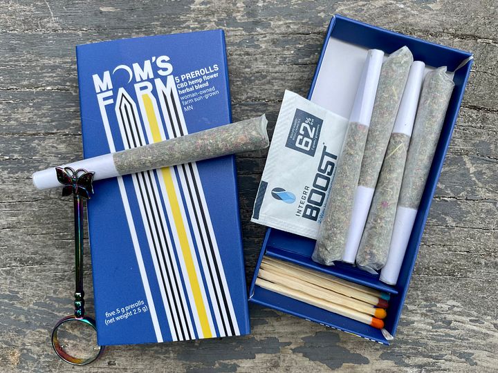 CBD Herbal Blend Prerolls - Uplift (Tax included) product image (1)