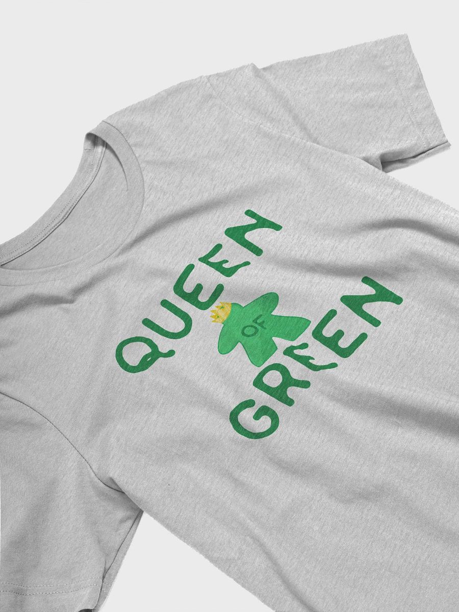Queen of Green T-Shirt product image (3)
