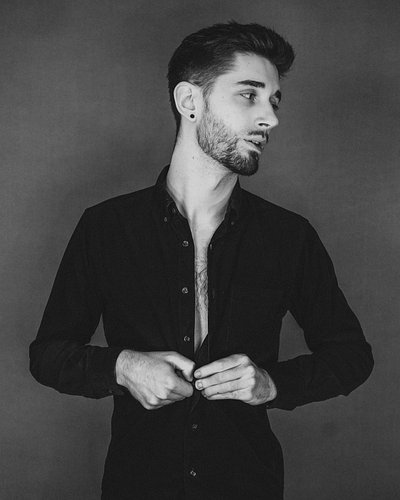 presence.
-
-
-
📸: @shurephotography 
🩲: @calvinklein 

I haven’t felt as present and aware of my mental growth as I have tod...